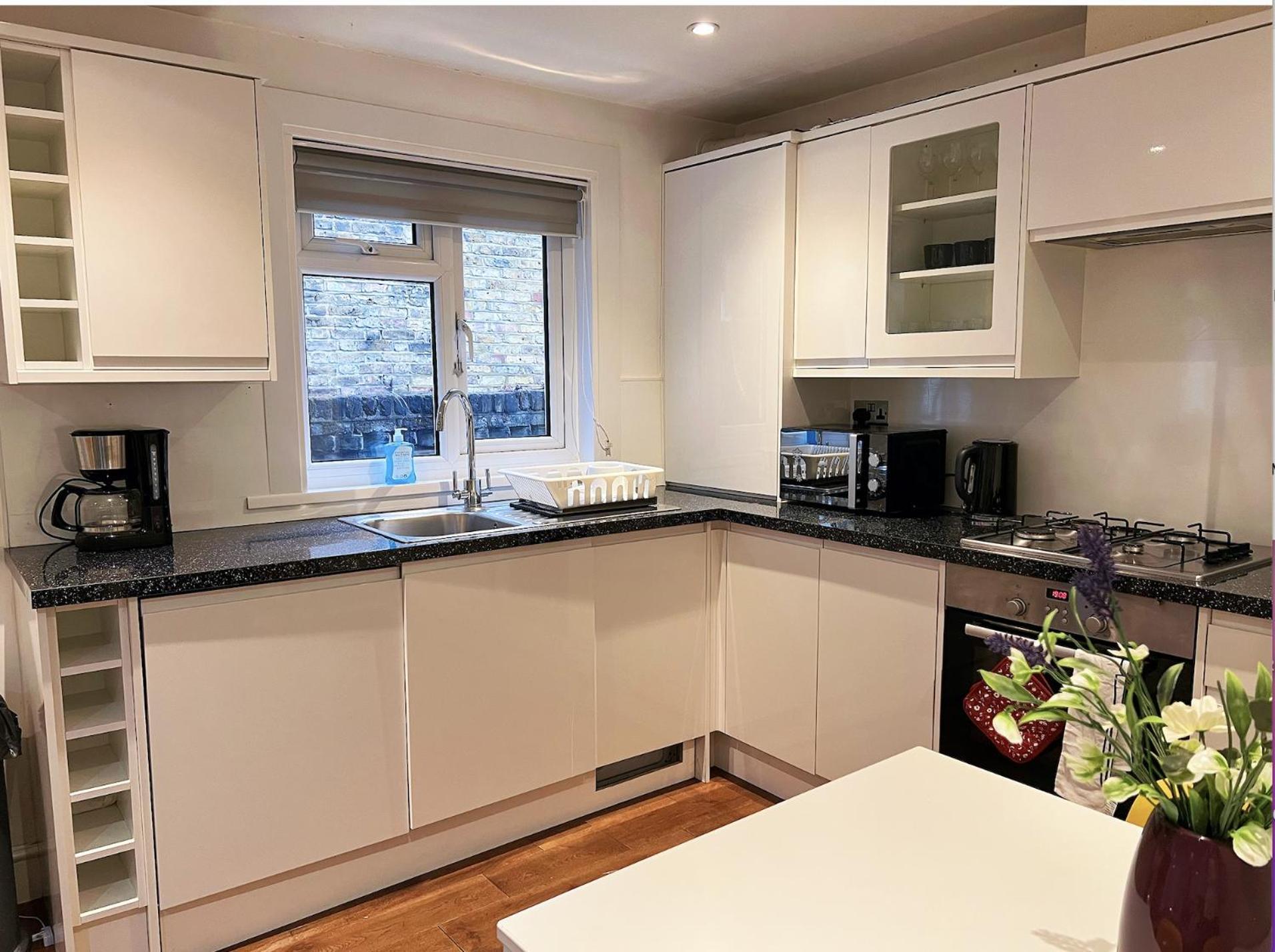 Lovely 2 Bedroom Garden Flat In Londýn Exteriér fotografie